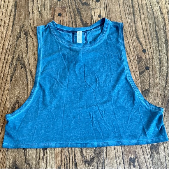lululemon athletica Tops - Lululemon crop tank top